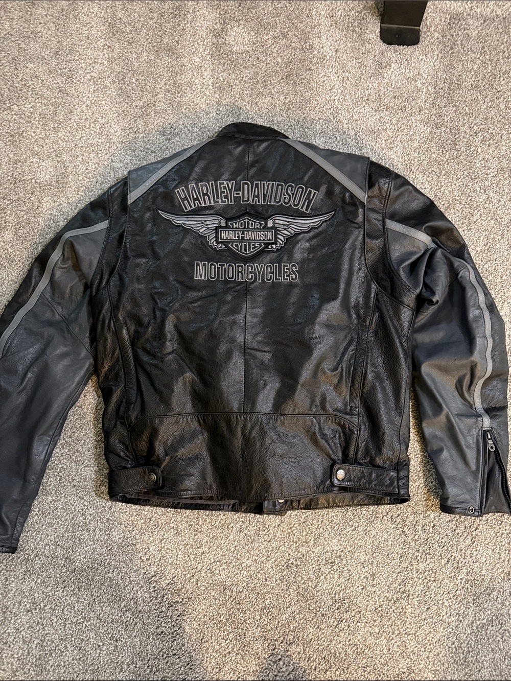 Harley-Davidson Black and Gray Men's Motorcycle Leather Jacket XL - Picture 5 of 6